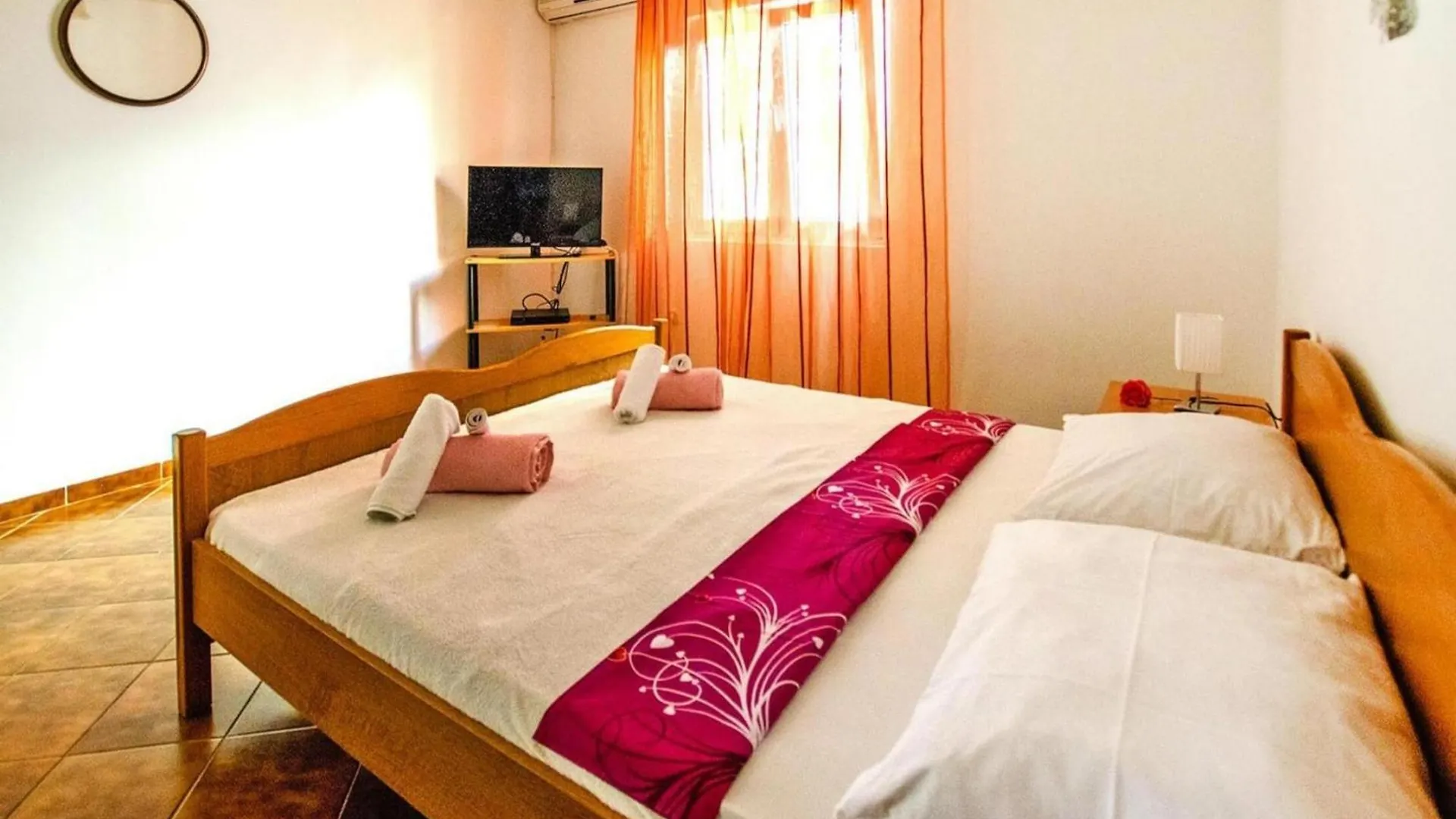 Apartment In Seline Near The Sea With Seaview Starigrad Paklenica