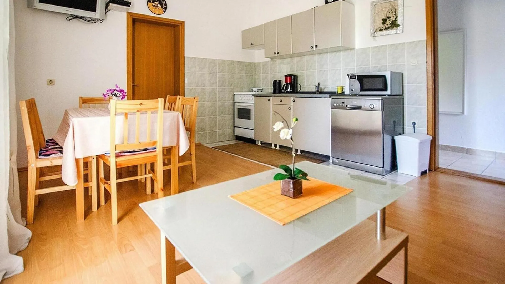 Apartment In Seline Near The Sea With Seaview Starigrad Paklenica