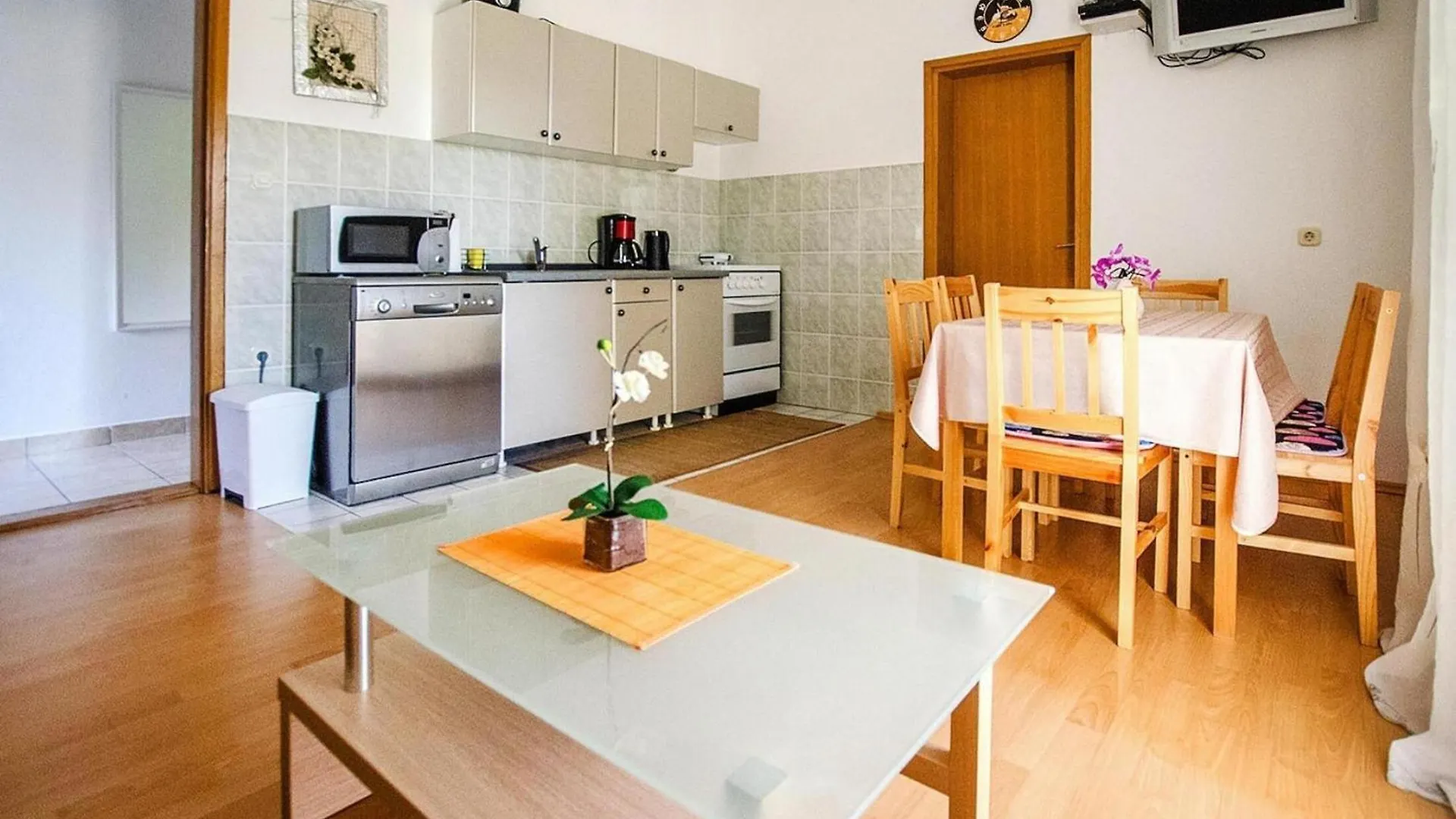 Apartment In Seline Near The Sea With Seaview Starigrad Paklenica