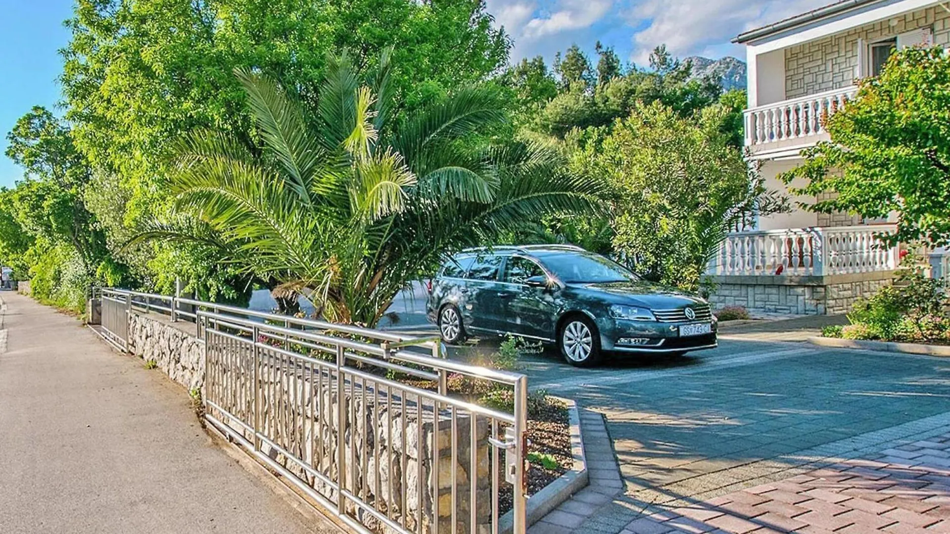 Apartment In Seline Near The Sea With Seaview Starigrad Paklenica