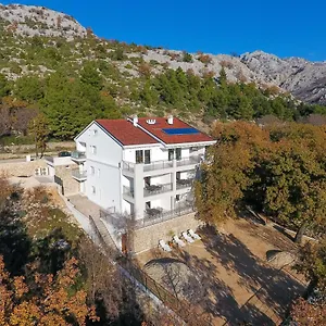 Apartment Paulo, Starigrad Paklenica